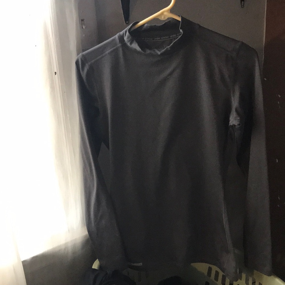 Under armor cold gear long sleeve